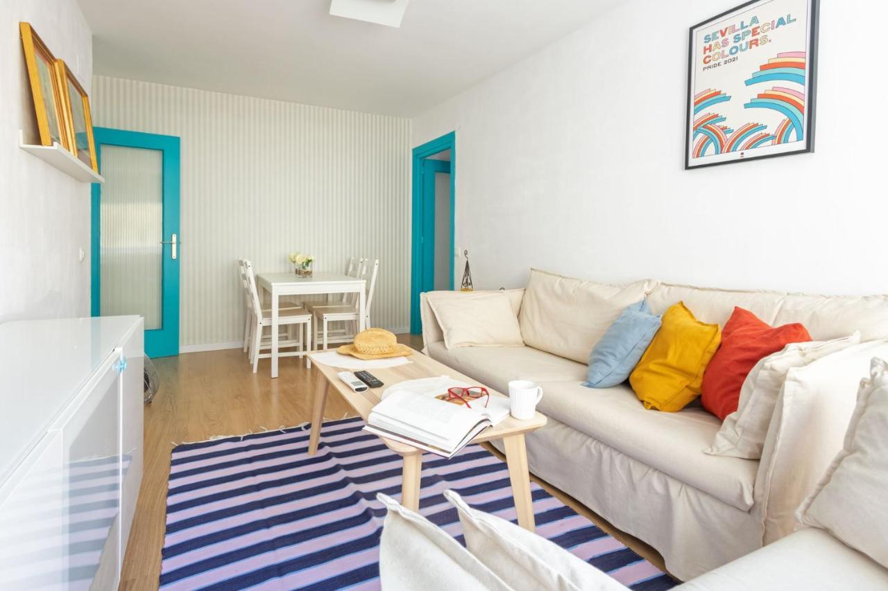 Colours Apartment And Garage Historical Center 4 Pax Sevilha Exterior foto
