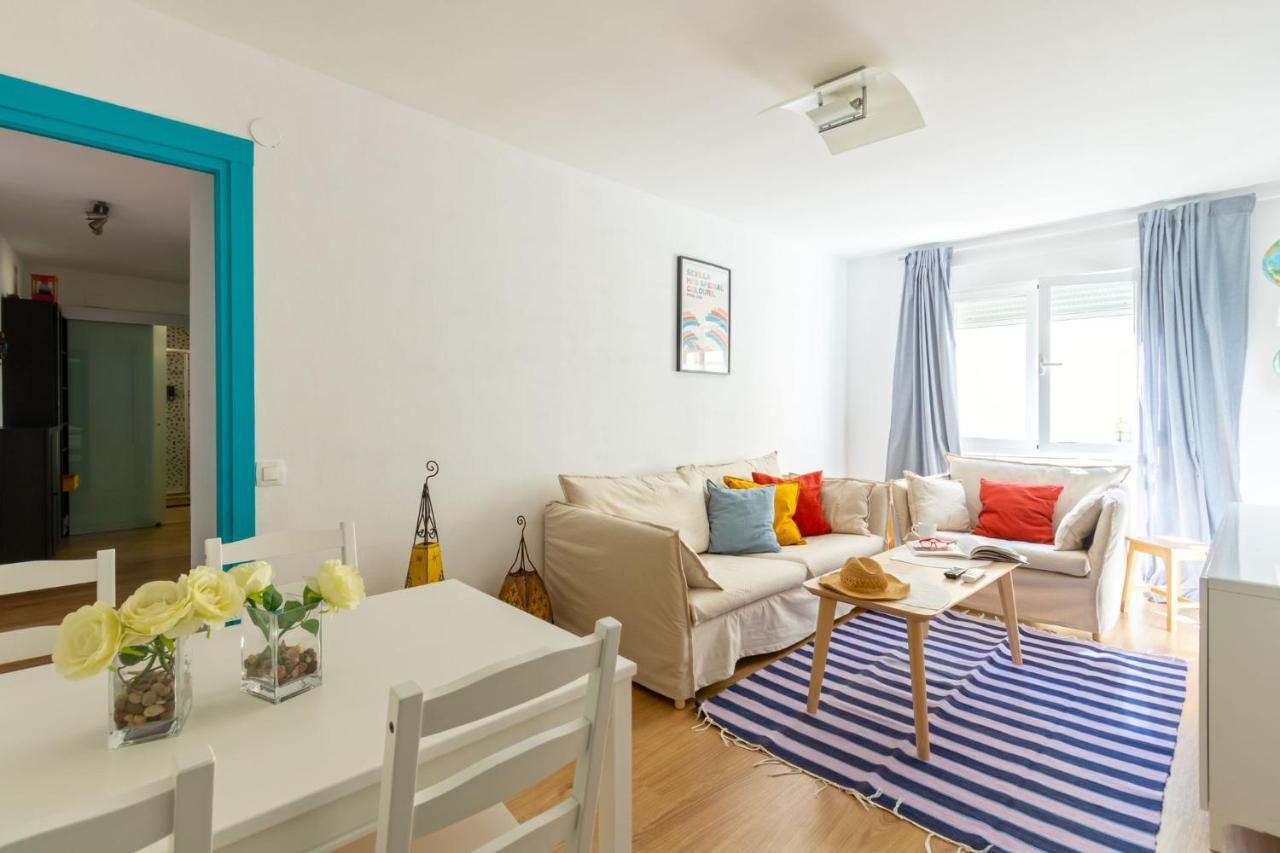 Colours Apartment And Garage Historical Center 4 Pax Sevilha Exterior foto