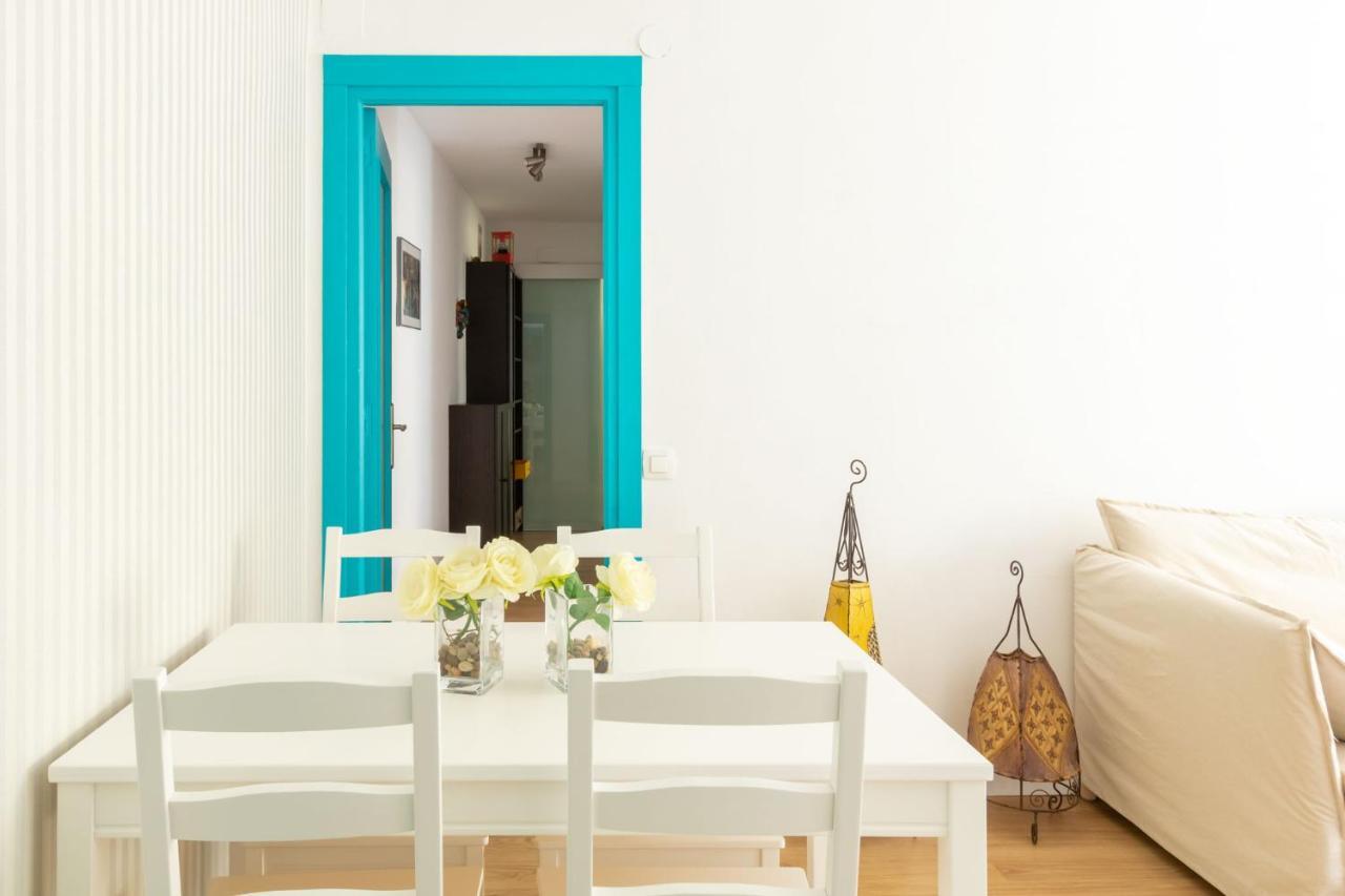 Colours Apartment And Garage Historical Center 4 Pax Sevilha Exterior foto