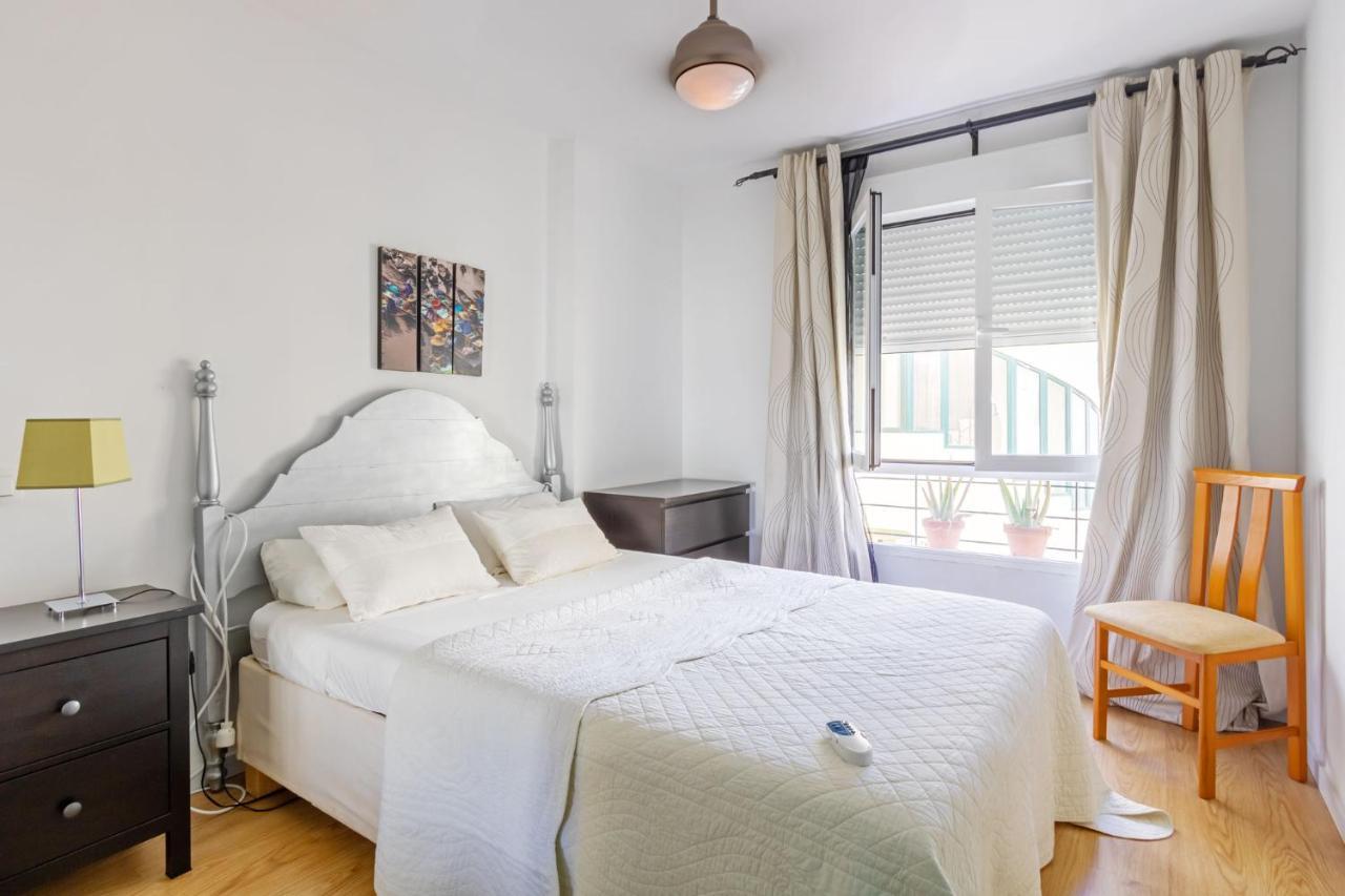 Colours Apartment And Garage Historical Center 4 Pax Sevilha Exterior foto