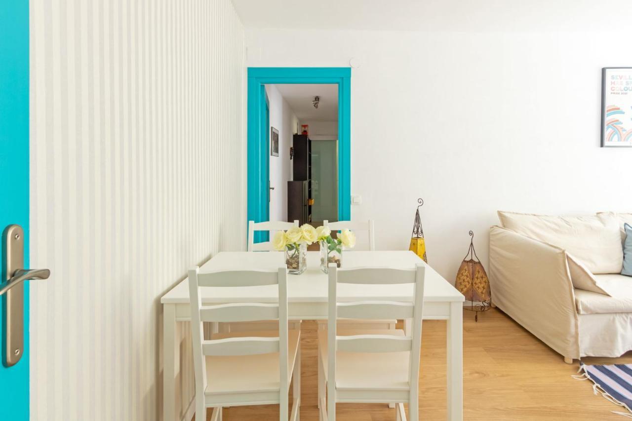 Colours Apartment And Garage Historical Center 4 Pax Sevilha Exterior foto